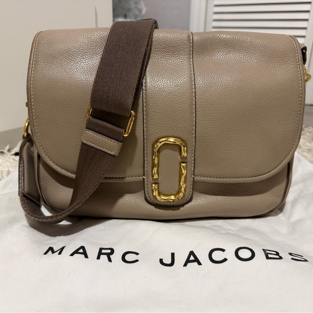 Marc Jacobs Interlock Leather Crossbody Bag Brown and Gold with logo design